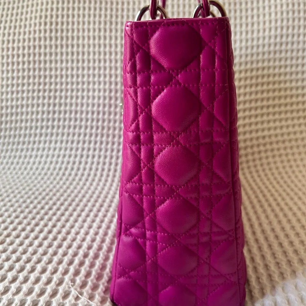 Pink Lady Dior - Picture 5 of 10